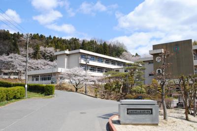 松南小学校舎