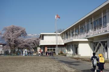 渋川小学校校舎