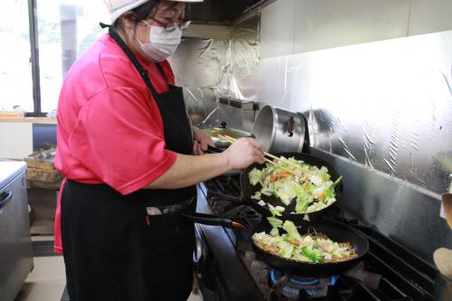 こだわりの自家製麺「いわしろ焼きそば」04