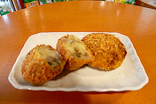 東和ごぼうコロッケ