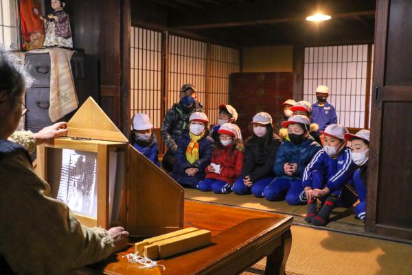 安達ヶ原ふるさと村での昔の暮らし体験 後編 21年2月 二本松市公式ウェブサイト 安達ヶ原ふるさと村での昔の暮らし体験 後編 21年2月 二本松市公式ウェブサイト