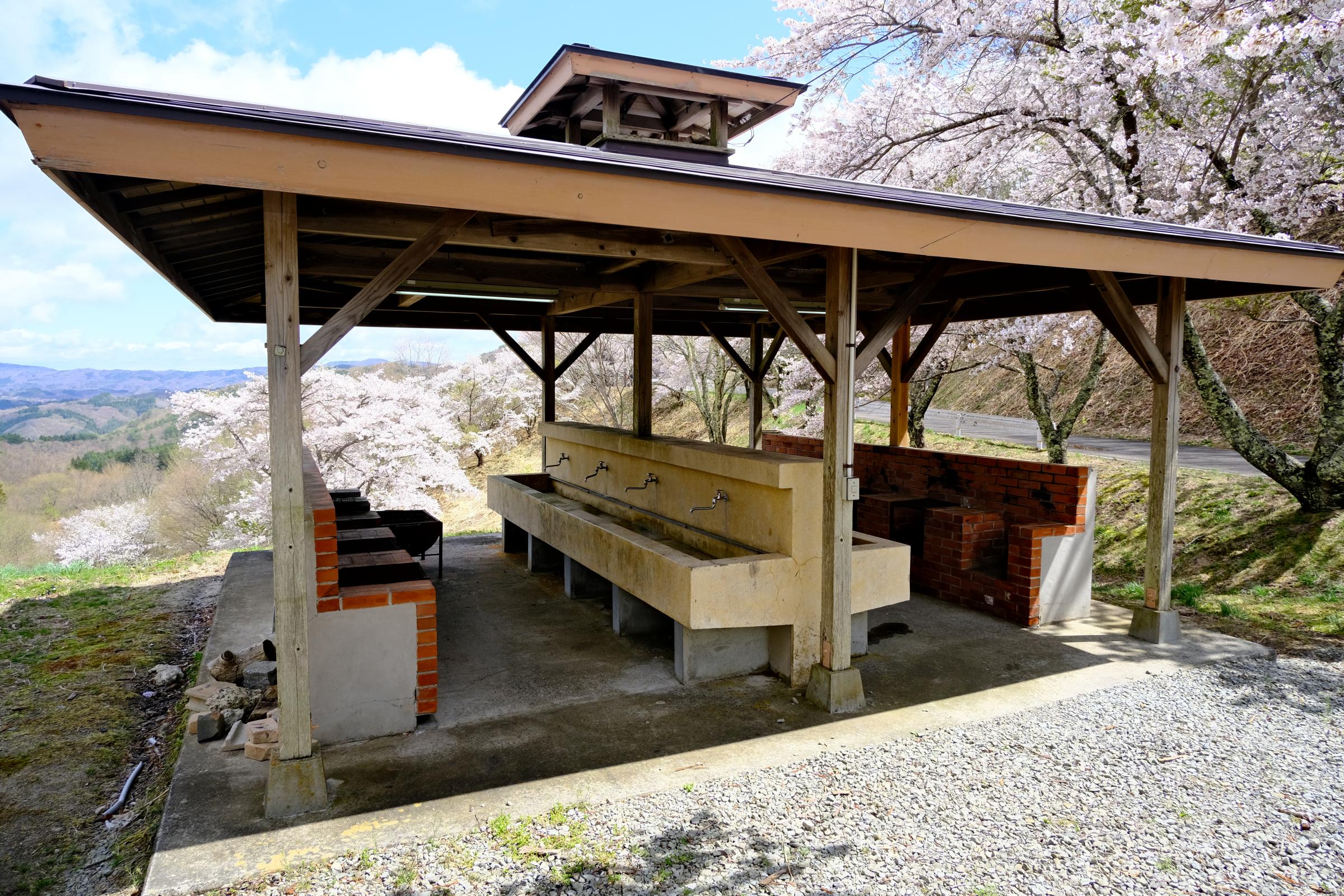 日山キャンプ場炊事棟