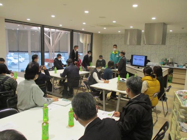 県内先進事例調査（いちいフォーズマーケット山下店　福島市）2